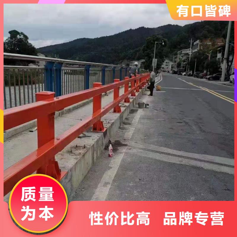 铸造石仿石护栏立柱,道路桥梁防撞护栏厂家细节展示