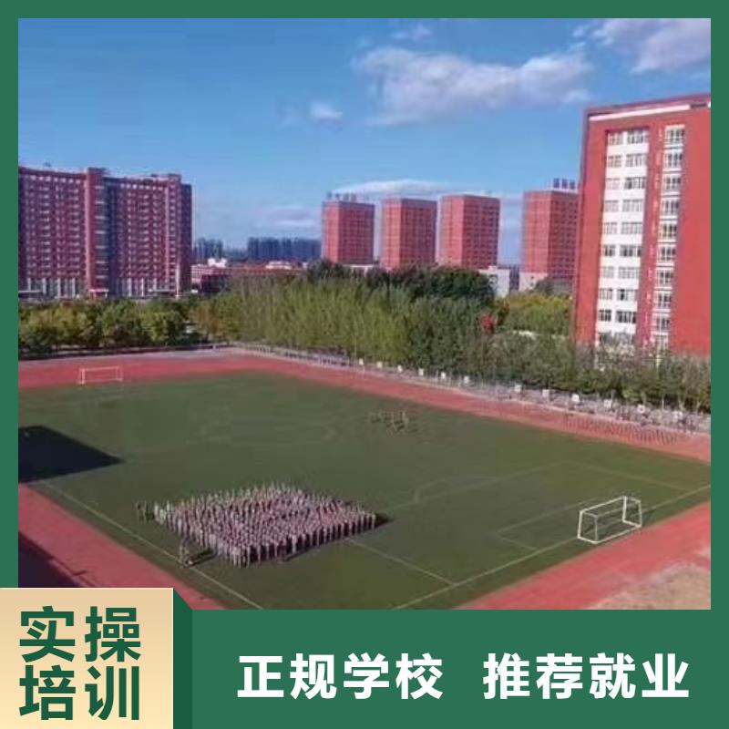 挖掘机技校【哪个学校能学开挖掘机铲车叉车】老师专业