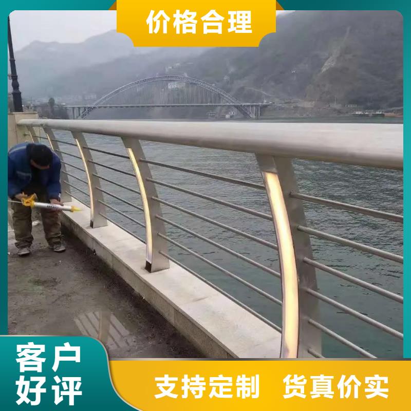 芦溪河道防腐木护栏厂家生产安装一条龙服务