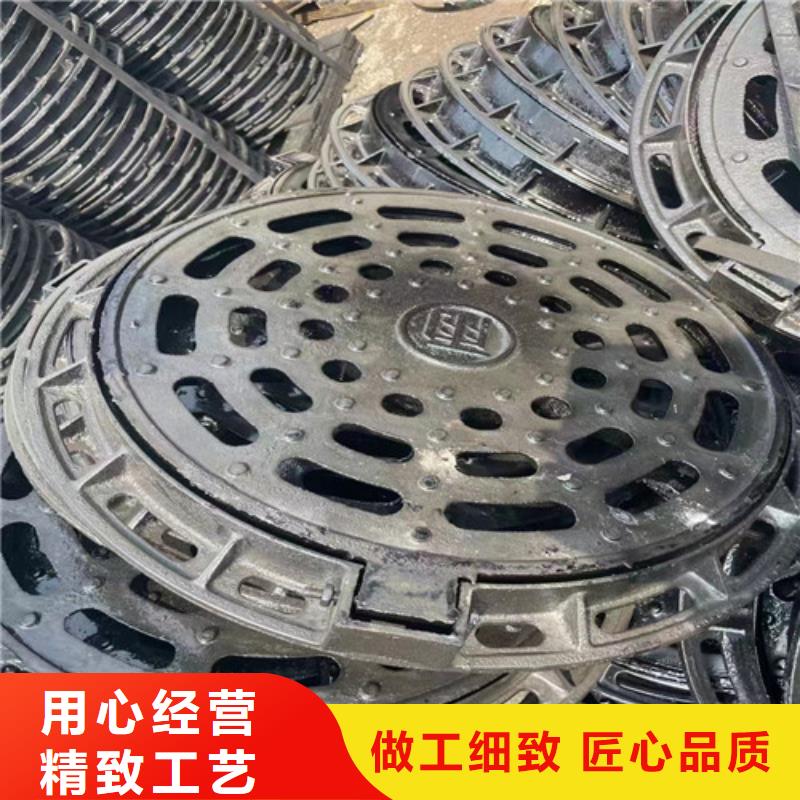 700*800球墨铸铁压力井盖图片